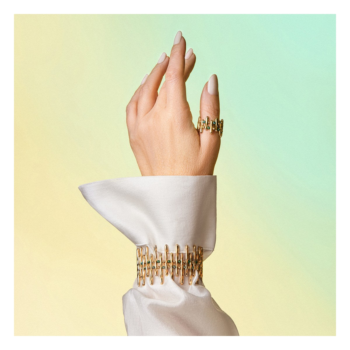 Gold Bracelet with Ring Gbwr
