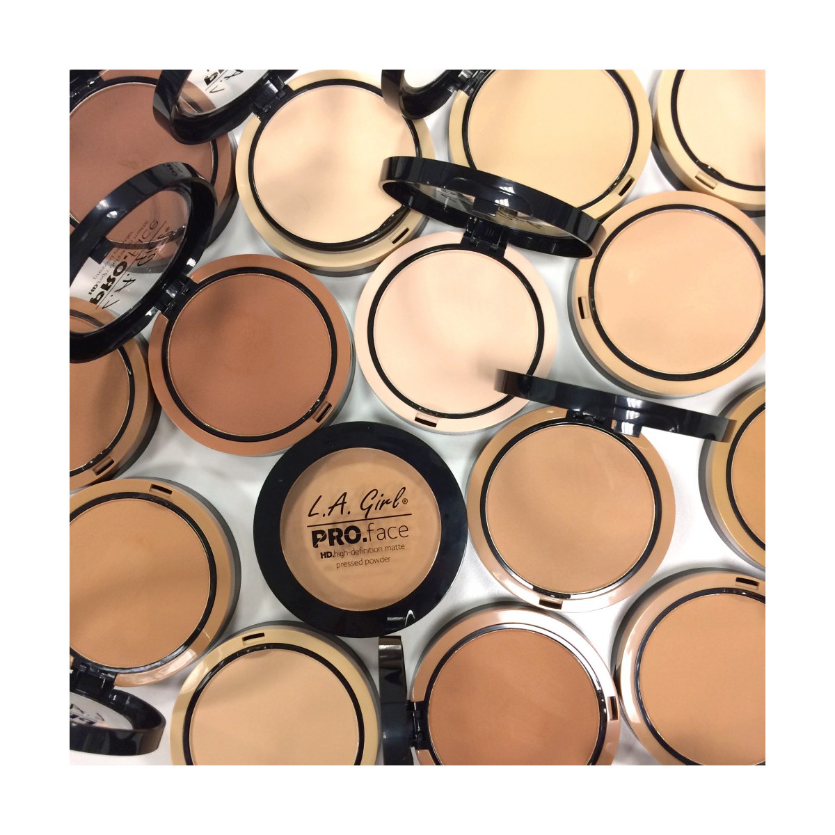 L.A Girl Pro Face Pressed Powder Nude Beige